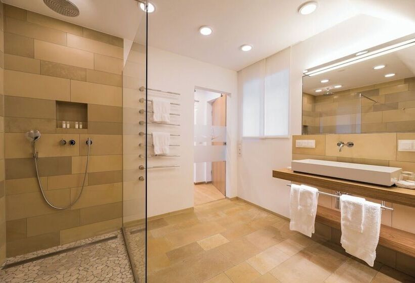 Номер Комфорт, Neumühle Resort & Spa