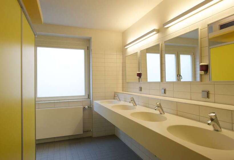 تختخواب در اتاق مشترک, The 4you Hostel & Hotel Munich