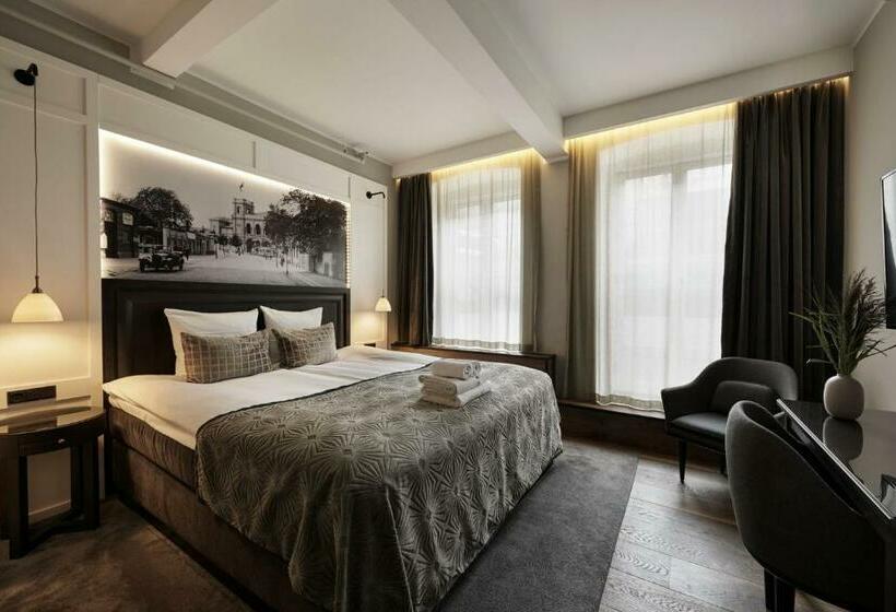 اتاق استاندارد, Ascot