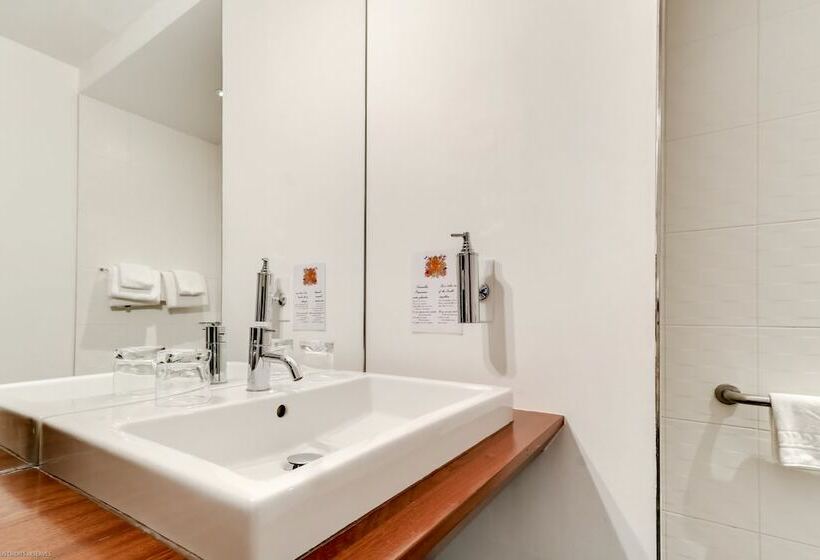 Номер Стандарт, Billie Hôtel