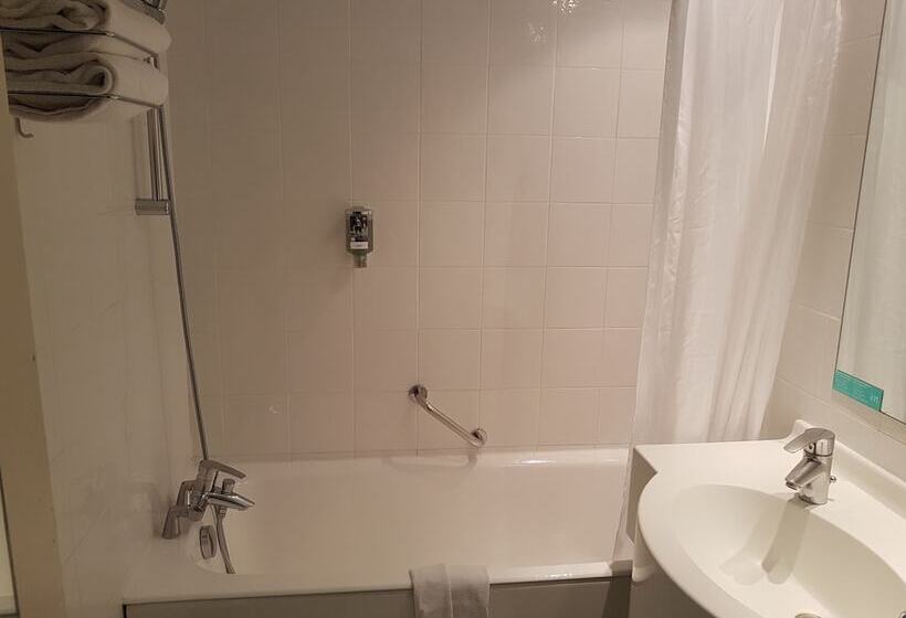 سوییت جونیور با چشم‌انداز دریا, Mercure Port La Grande Motte