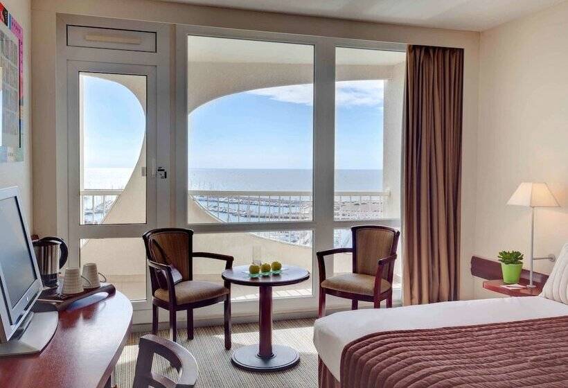سوییت جونیور با چشم‌انداز دریا, Mercure Port La Grande Motte