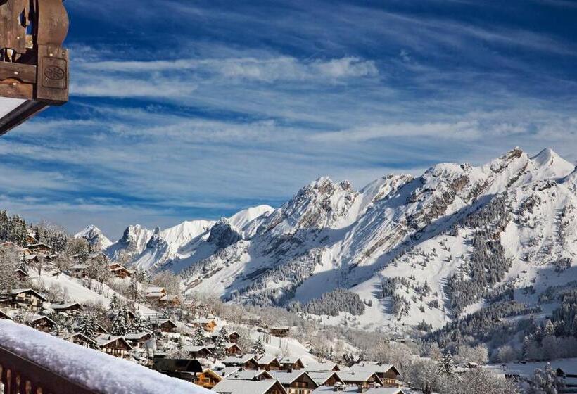 آپارتمان یک خوابه با دری مشترک که هال را جدا می کند., Beauregard