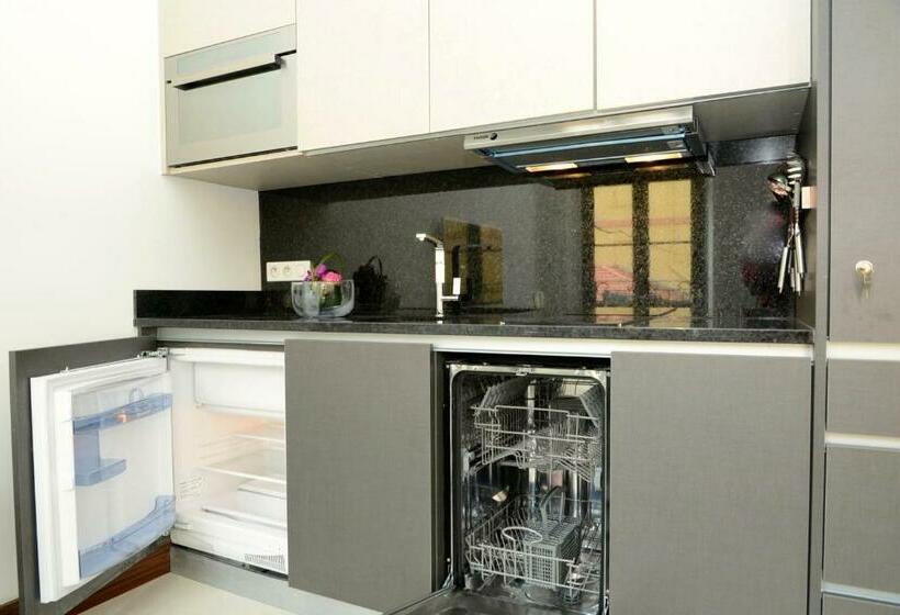 Apartamento 2 Dormitórios, Golden Tulip Cannes Hotel De Paris