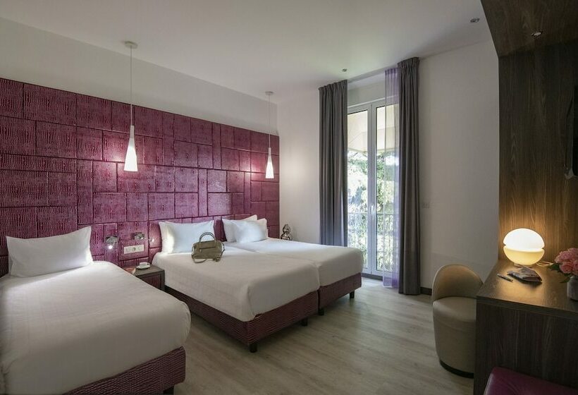 חדר סטנדרט לשלושה, Golden Tulip Cannes Hotel De Paris