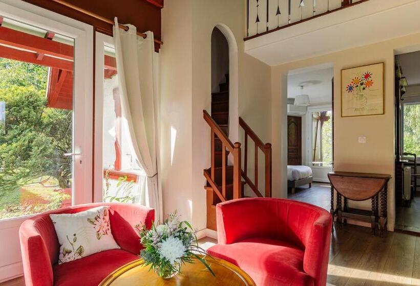 کلبه ییلاقی, La Verniaz Et Ses Chalets