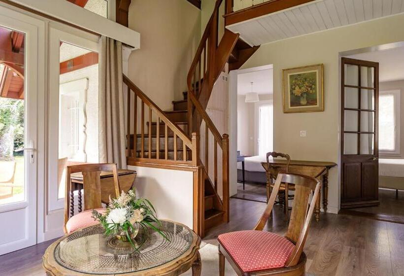 کلبه ییلاقی, La Verniaz Et Ses Chalets