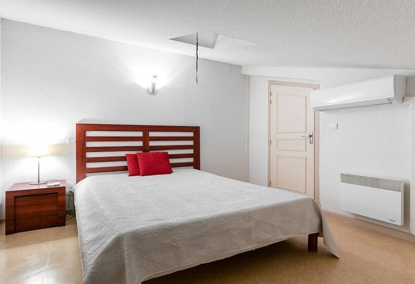 Апартаменты 1 Спальня Вид на Бассейн, Vacanceole  Residence Le Saint Clair