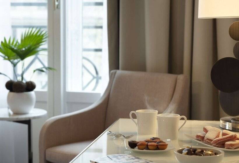 Chambre Deluxe, Du Louvre In The Unbound Collection By Hyatt