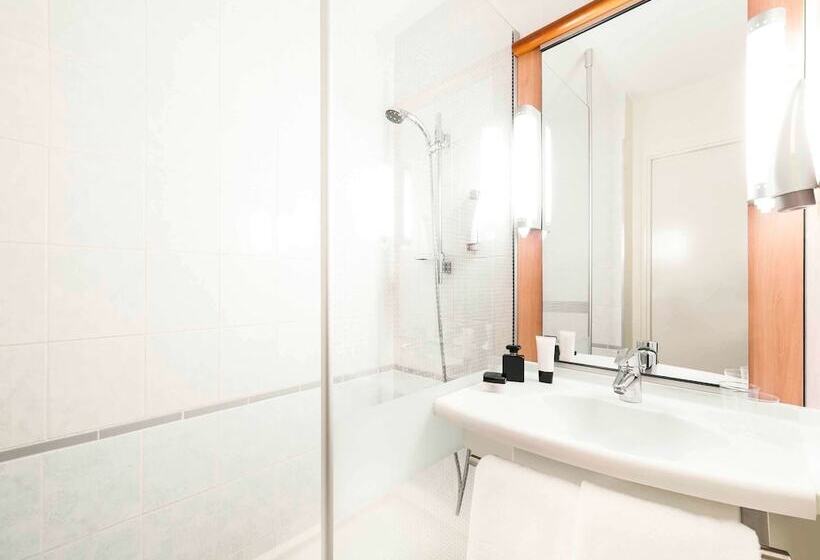 Номер Стандарт, Ibis Châtellerault