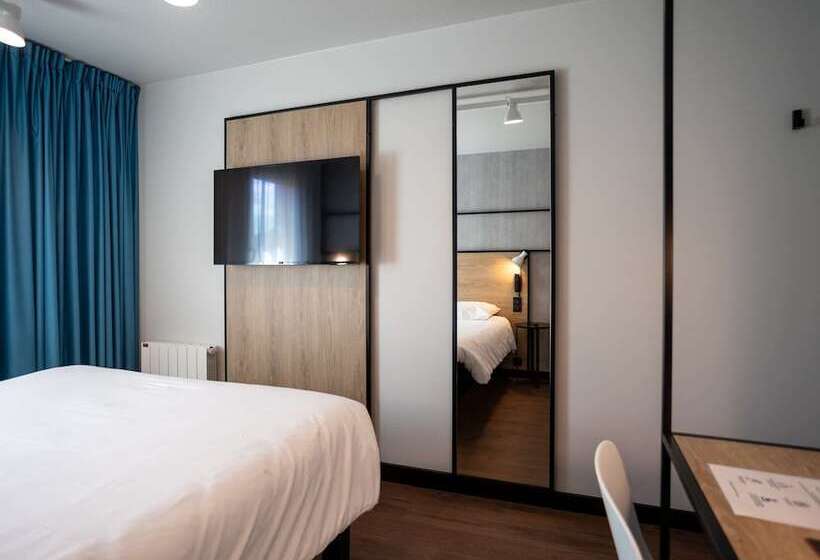 Номер Стандарт, Ibis Saint Lô