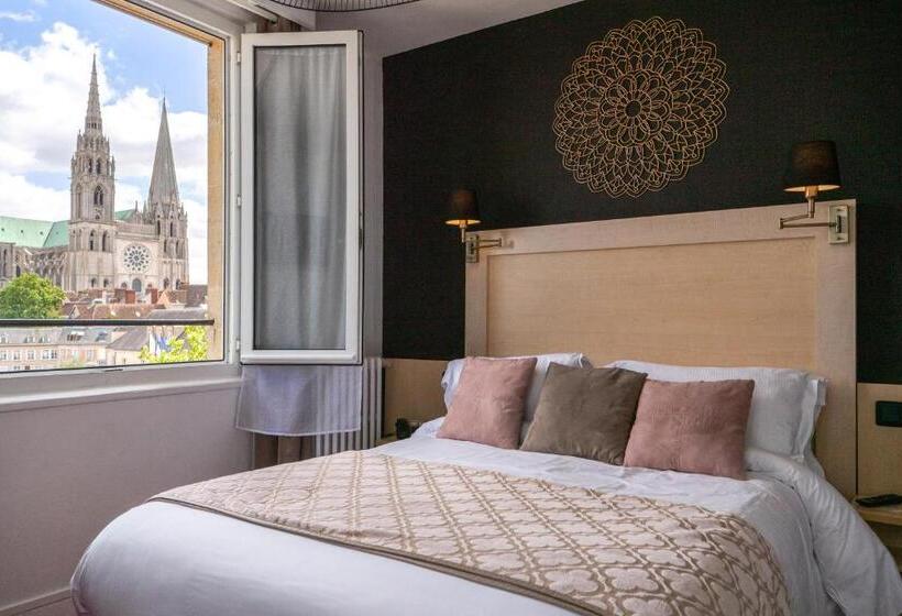Comfort room with view, Hôtel Le Boeuf Couronné Chartres   Logis Hotels