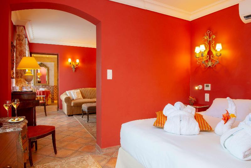 اتاق کلاسیک, Hôtel Le Boeuf Couronné Chartres   Logis Hotels