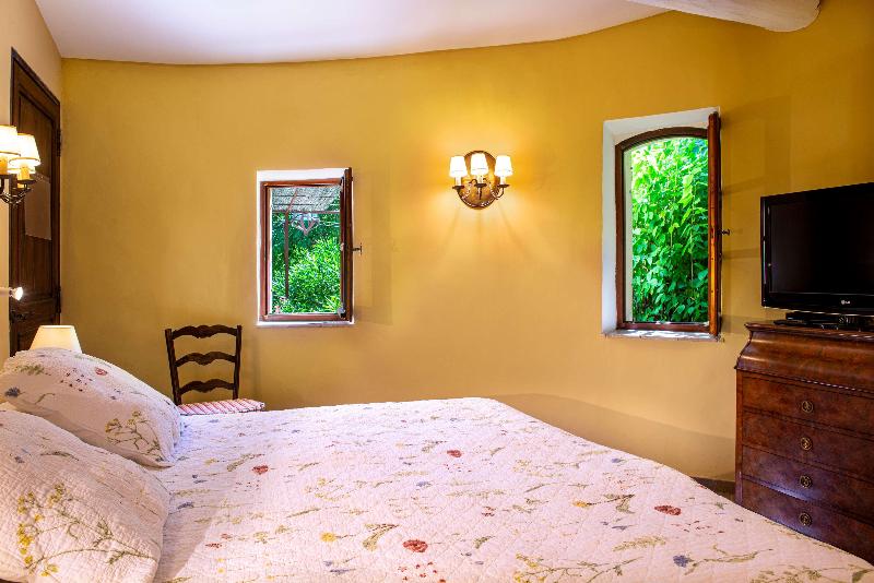اتاق کلاسیک, Hôtel Le Boeuf Couronné Chartres   Logis Hotels