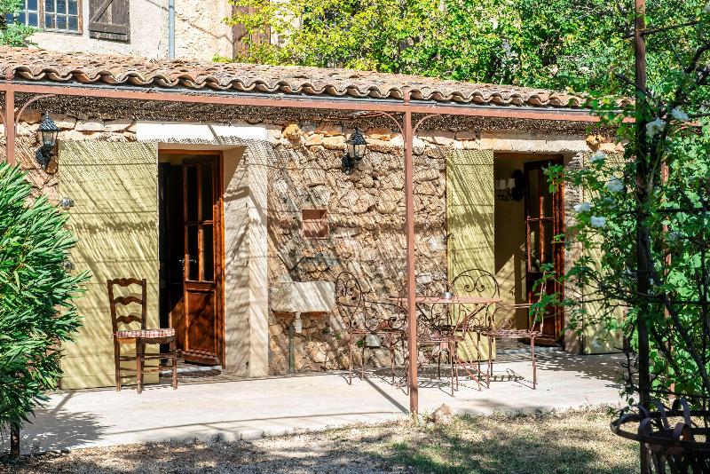 اتاق کلاسیک, Hôtel Le Boeuf Couronné Chartres   Logis Hotels