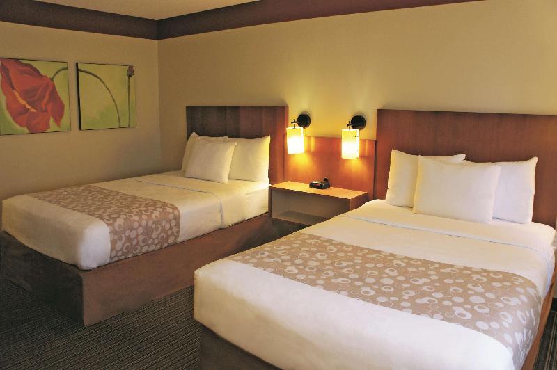 اتاق سوپریور, Hôtel Le Boeuf Couronné Chartres   Logis Hotels
