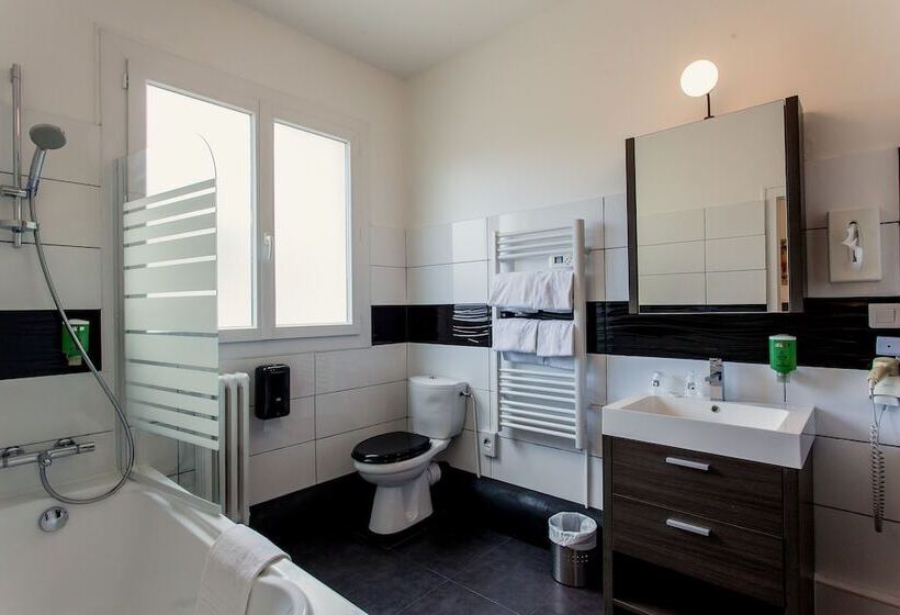 اتاق راحتی, The Originals City, Hôtel De L Europe, Saintnazaire