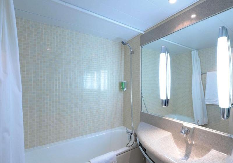 家庭间, Best Western Porte Du Forez
