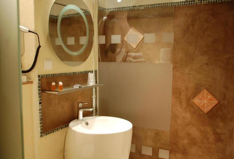 اتاق استاندارد, Hôtel Le Belvédère
