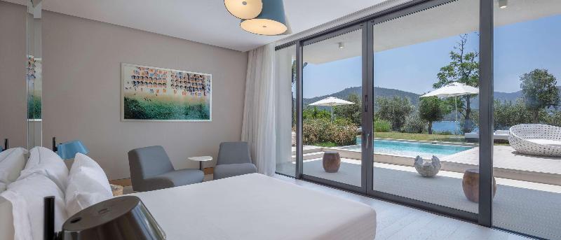 اتاق استاندارد چهار تخته, Hôtel Le Belvédère