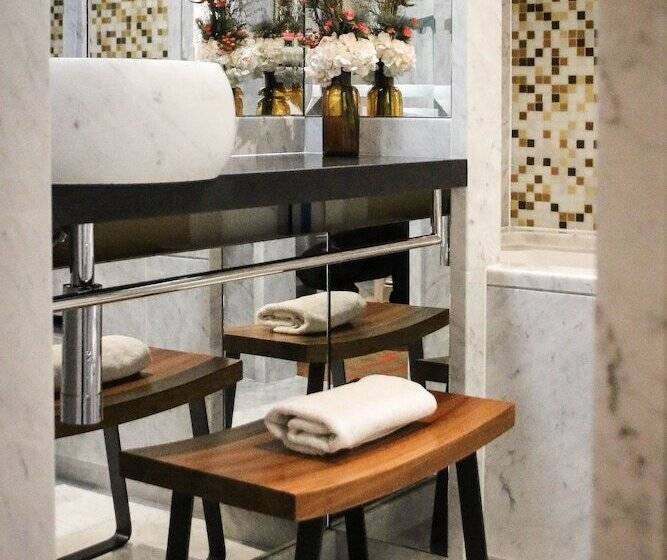 Junior Suite, Montalembert
