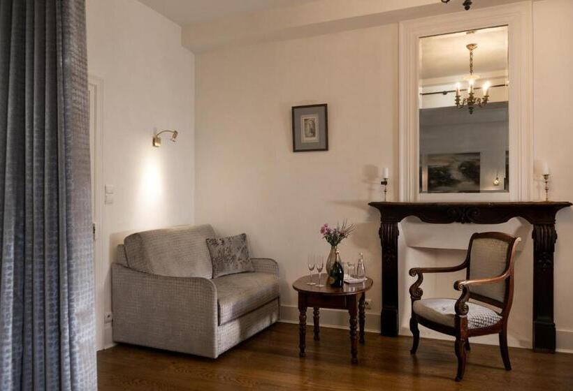 Suite with lake view, Abbaye De Talloires