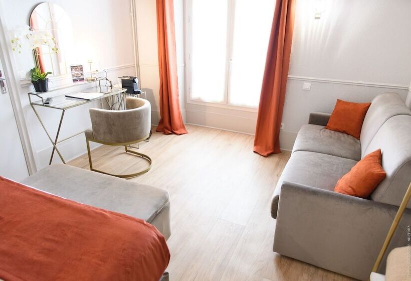 Четырехместный Номер Superior, A L Hôtel Des Roys