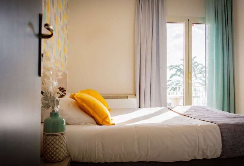 Номер Комфорт Вид на Море, Et Appartements Reine D Azur