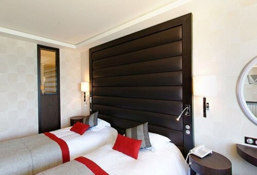 اتاق استاندارد با چشم‌انداز شهر, Grand Hôtel Des Thermes