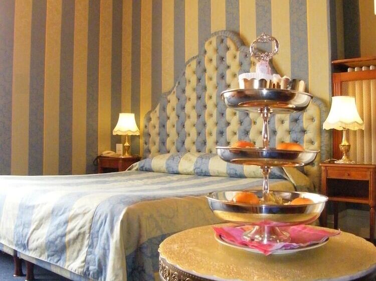 Номер Deluxe, Grand Hôtel Des Templiers