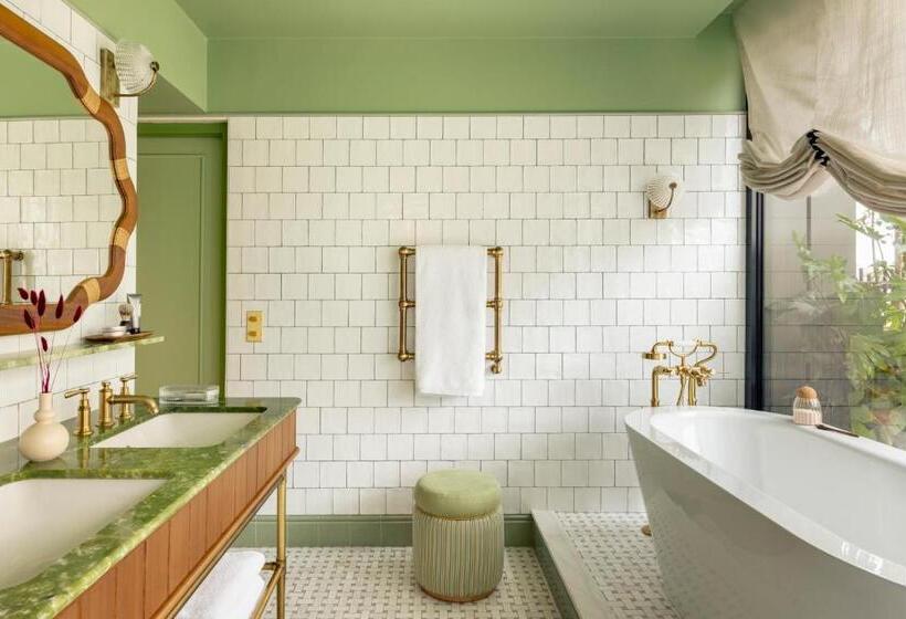 Suite with Terrace, La Fantaisie