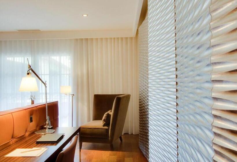 اتاق لوکس, Maison Pic