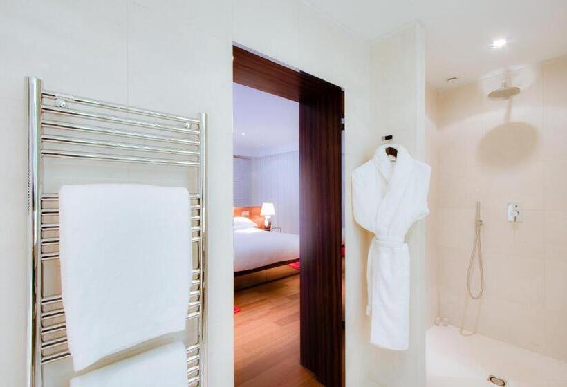 سوئیت جونیور با تراس, Maison Pic
