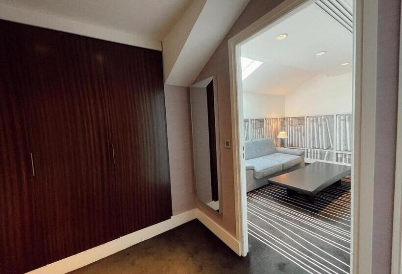 سوییت, Maison Pic