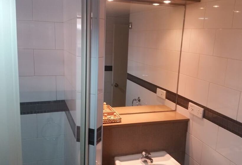 Family Suite, Peninsula International