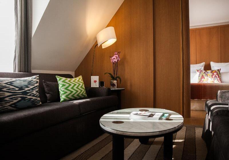 سوییت پرستیژ, Hôtel Vernet Champs Elysées Paris