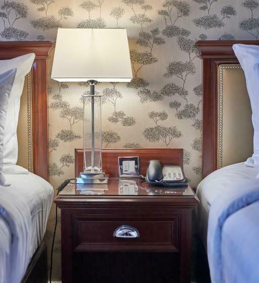 Классический Номер, Dalmahoy Hotel & Country Club