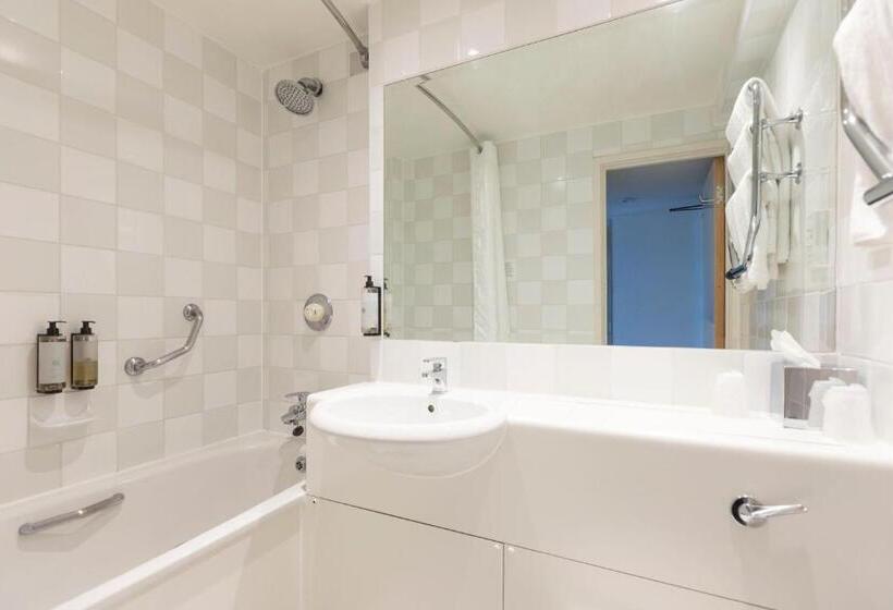 Номер Стандарт, Holiday Inn Basildon, An Ihg
