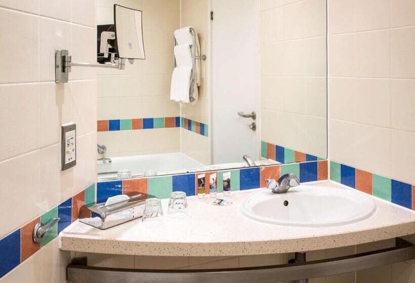Номер Deluxe Кровать Кинг, Mercure London Heathrow