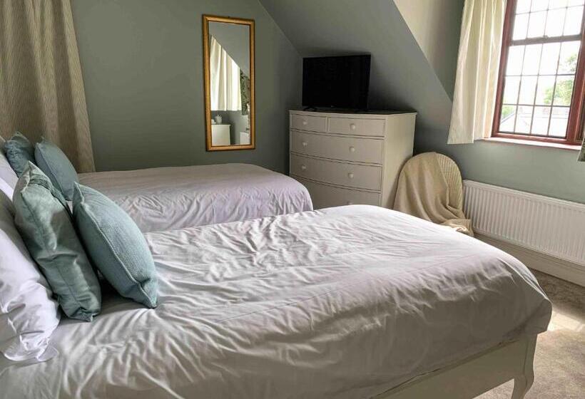 Номер Стандарт, Mortons Manor