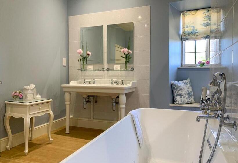 Suíte Deluxe, Mortons Manor