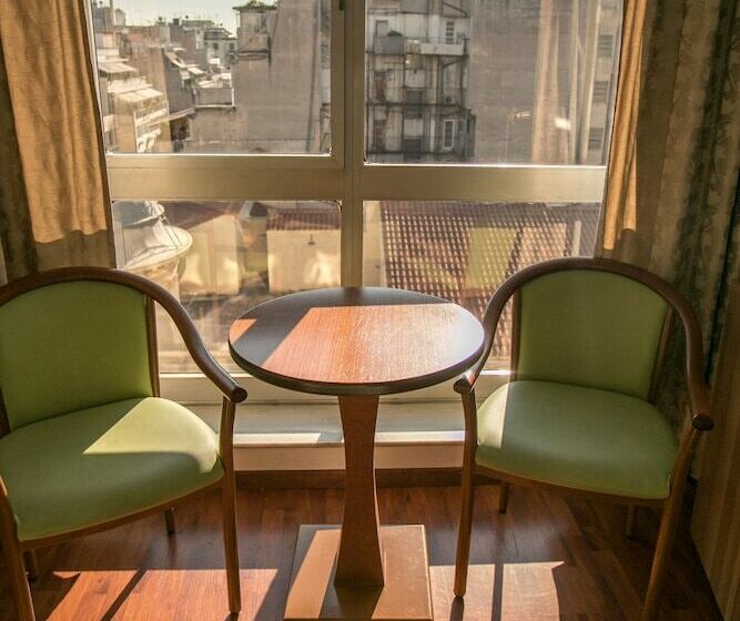 Номер Стандарт Трехместный, Arethusa Hotel Athens