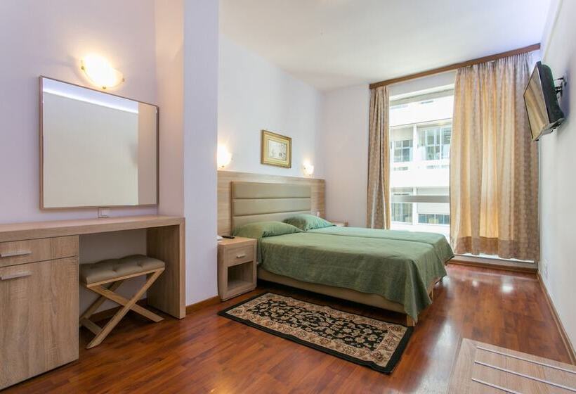 Номер Стандарт, Arethusa Hotel Athens