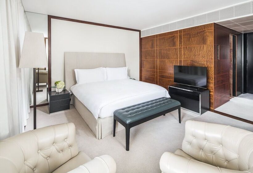 标准间, Como The Halkin