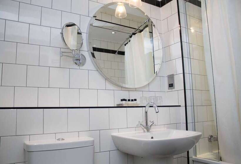 Quarto Familiar, Peebles Hydro