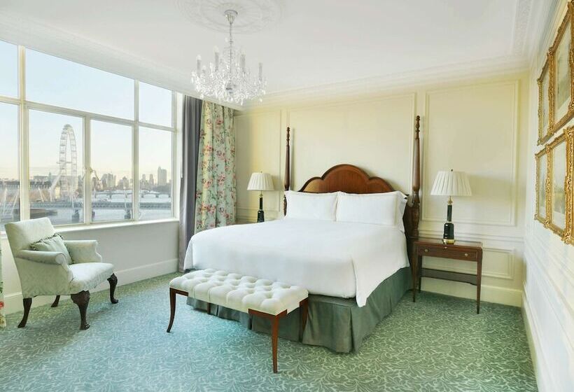 Люкс Вид на Реку, The Savoy