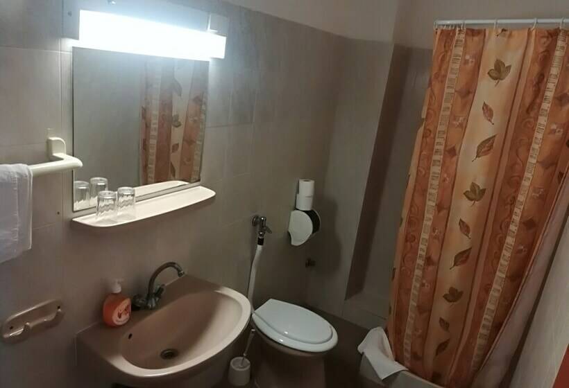 اتاق استاندارد, Baranya