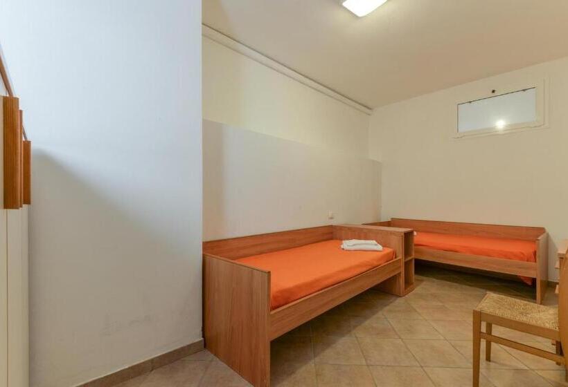 آپارتمان 2 خوابه, Residence Le Acacie