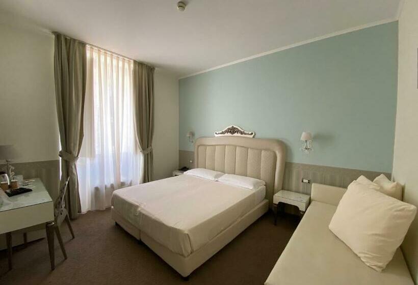 Pokój Trzyosobowy Klasyczny, Jr Hotels Oriente Bari