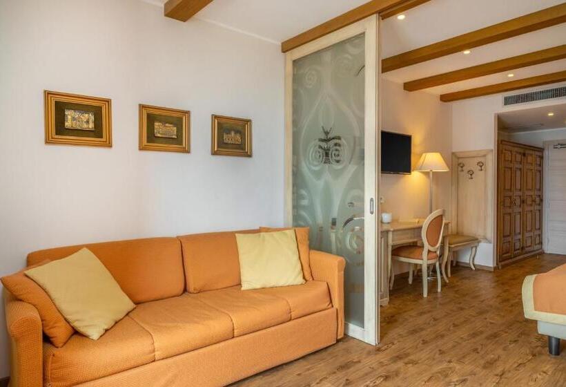 سوئیت با تخت بزرگ, Lake Front Hotel Brenzone